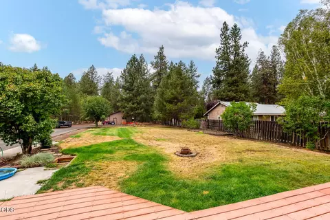 Exterior - 59865 Cheyenne Rd, Bend, OR 97702 photo 4 of 16