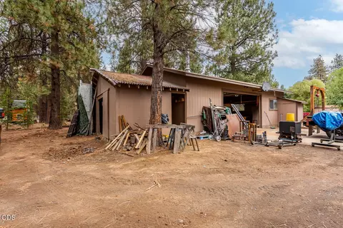 Exterior - 59865 Cheyenne Rd, Bend, OR 97702 photo 12 of 16