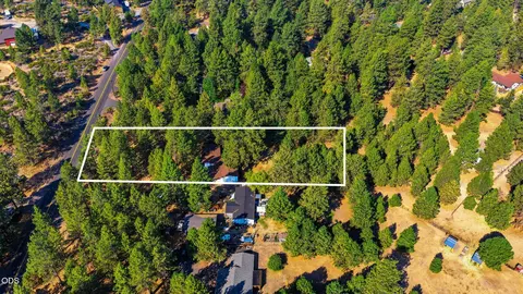 View/Area - 19092 Shoshone Rd, Bend, OR 97702 photo 1 of 3