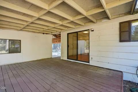 Exterior - 19092 Shoshone Rd, Bend, OR 97702 photo 3 of 8