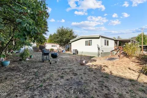 515 E Main St UNIT 4, Rogue River, OR 97537 photo 10