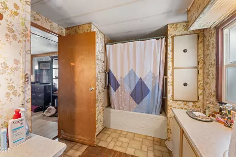 515 E Main St UNIT 4, Rogue River, OR 97537 photo 6
