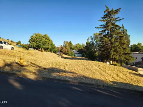 leroy street LOT 7, Klamath Falls, OR 97601