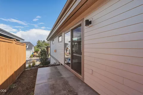 Exterior - 63108 NE Iner Loop, Bend, OR 97701 photo 7 of 8