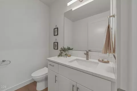 Bath - 63108 NE Iner Loop, Bend, OR 97701 photo 4 of 6