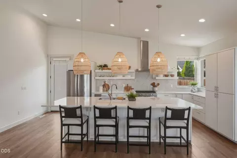 Kitchen - 63108 NE Iner Loop, Bend, OR 97701 photo 2 of 7