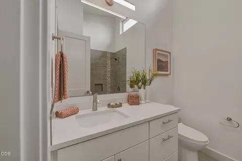 Bath - 63108 NE Iner Loop, Bend, OR 97701 photo 5 of 6