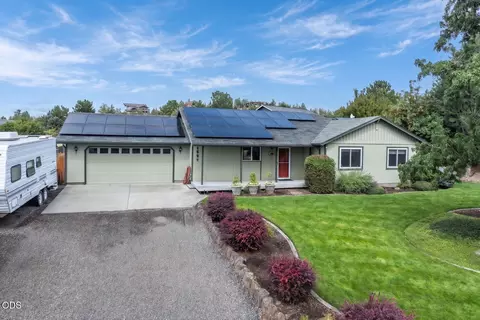 1287 NE Mountain Ash Rd, Prineville, OR 97754