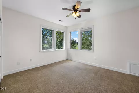 Bedroom - 19275 Green Lakes Loop, Bend, OR 97702 photo 12 of 13