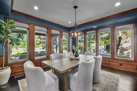 Dining - 19275 Green Lakes Loop, Bend, OR 97702 photo 5 of 6