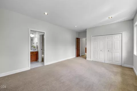Bedroom - 19275 Green Lakes Loop, Bend, OR 97702 photo 9 of 13