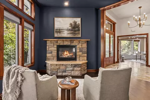 Living - 19275 Green Lakes Loop, Bend, OR 97702 photo 4 of 4