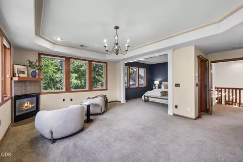 Bedroom - 19275 Green Lakes Loop, Bend, OR 97702 photo 1 of 13