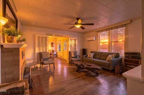 Living - 1098 Nick Young Rd, Eagle Point, OR 97524 photo 1 of 7