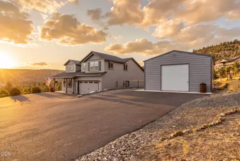 7220 SE Night Hawk Ct, Prineville, OR 97754
