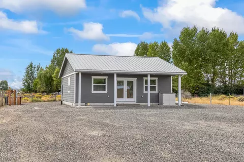58098 Maple Circle Cir N, Christmas Valley, OR 97641
