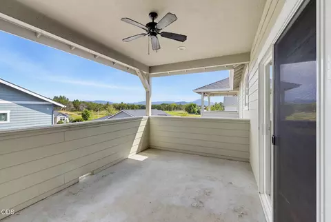 Exterior - 417 Echo Way, Eagle Point, OR 97524 photo 11 of 15
