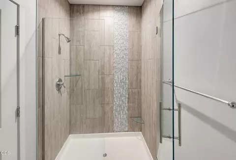 Bath - 417 Echo Way, Eagle Point, OR 97524 photo 4 of 5