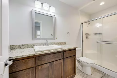 Bath - 417 Echo Way, Eagle Point, OR 97524 photo 5 of 5
