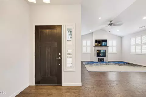 Entry Way - 417 Echo Way, Eagle Point, OR 97524 photo 1 of 3