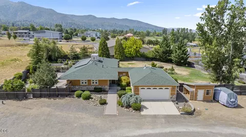 145 Normal Ave, Ashland, OR 97520