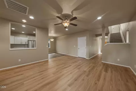 Living - 19622 Harvard Pl, Bend, OR 97702 photo 2 of 4