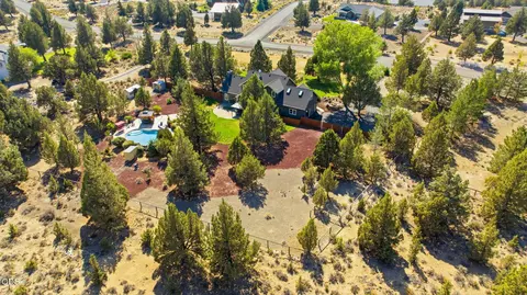 View/Area - 60430 Sunridge, Bend, OR 97702 photo 3 of 4