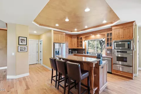 Kitchen - 60430 Sunridge, Bend, OR 97702 photo 4 of 4