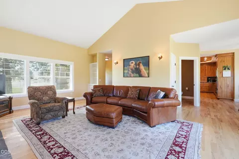Living - 60430 Sunridge, Bend, OR 97702 photo 4 of 4