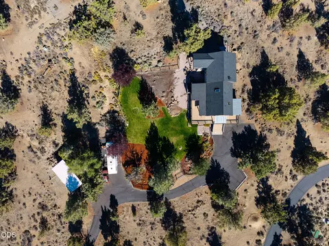 View/Area - 21042 Robin Ave, Bend, OR 97703 photo 1 of 3