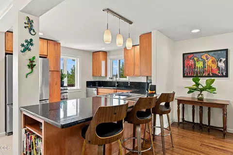 Kitchen - 21042 Robin Ave, Bend, OR 97703 photo 4 of 4