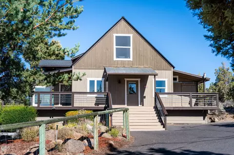 Exterior - 21042 Robin Ave, Bend, OR 97703 photo 7 of 13