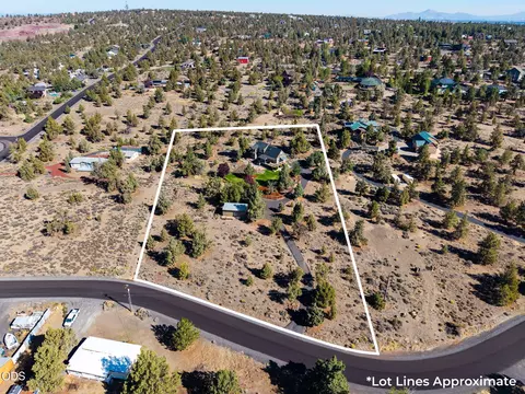View/Area - 21042 Robin Ave, Bend, OR 97703 photo 3 of 3