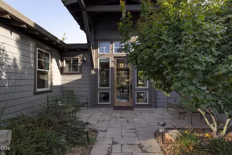 Exterior - 19301 Alianna Loop, Bend, OR 97702 photo 4 of 4