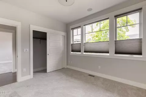 Bedroom - 19301 Alianna Loop, Bend, OR 97702 photo 3 of 4