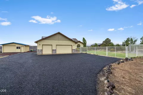 13877 SW Peninsula Dr, Terrebonne, OR 97760