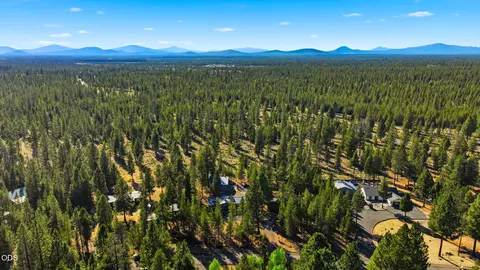 View/Area - 52465 Ammon Rd, La Pine, OR 97739 photo 2 of 6
