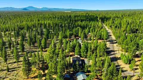 View/Area - 52465 Ammon Rd, La Pine, OR 97739 photo 3 of 6