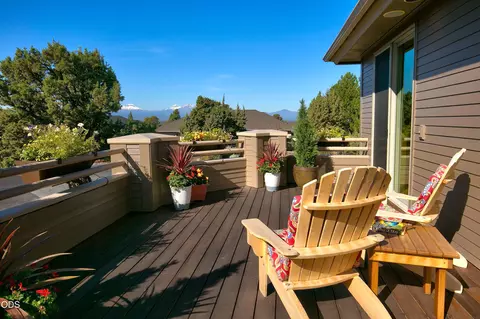 1042 Trail Creek Dr, Redmond, OR 97756