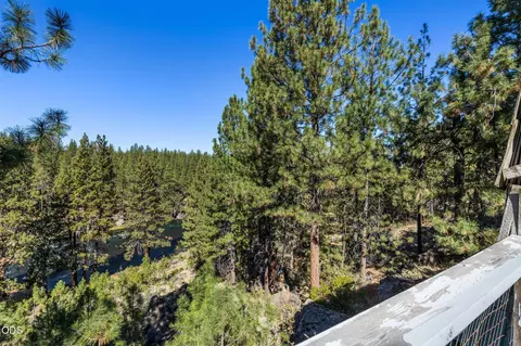 View/Area - 60623 River Bend Dr, Bend, OR 97702 photo 4 of 16
