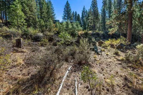 Exterior - 60623 River Bend Dr, Bend, OR 97702 photo 4 of 5