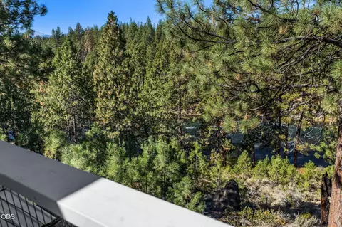 View/Area - 60623 River Bend Dr, Bend, OR 97702 photo 8 of 16