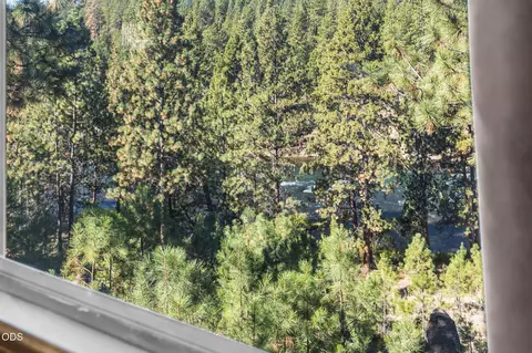 View/Area - 60623 River Bend Dr, Bend, OR 97702 photo 7 of 16