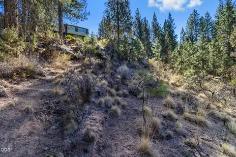 Exterior - 60623 River Bend Dr, Bend, OR 97702 photo 5 of 5