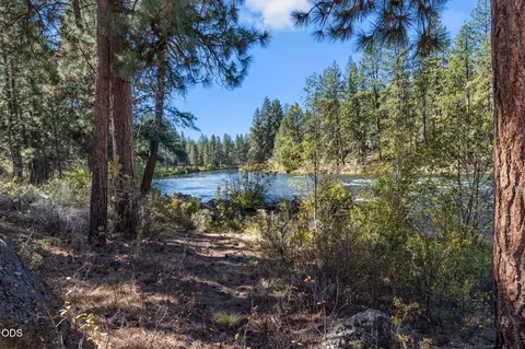 View/Area - 60623 River Bend Dr, Bend, OR 97702 photo 11 of 16