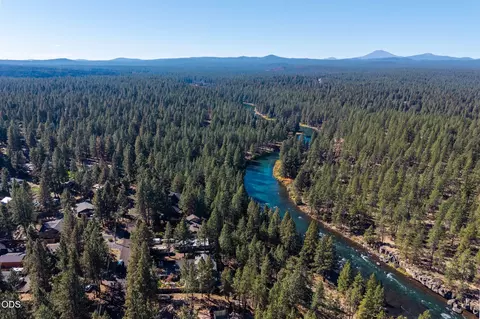 View/Area - 60623 River Bend Dr, Bend, OR 97702 photo 15 of 16