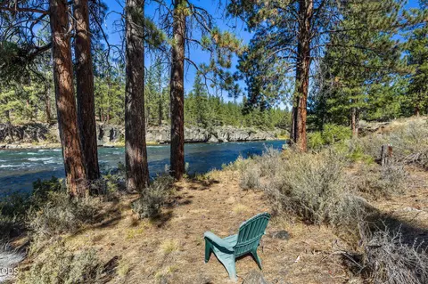 View/Area - 60623 River Bend Dr, Bend, OR 97702 photo 2 of 16