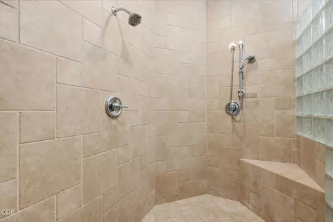 Bath - 3028 NW Underhill Pl, Bend, OR 97703 photo 4 of 5