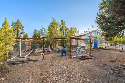 Exterior - 61445 Gosney Rd, Bend, OR 97702 photo 13 of 19