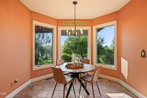 Dining - 61445 Gosney Rd, Bend, OR 97702 photo 2 of 2